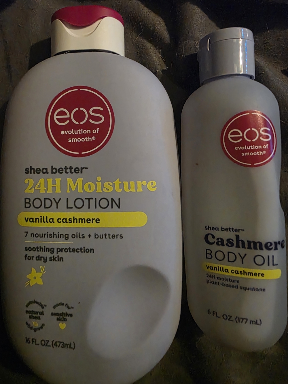 eos Vanilla Cashmere Body Lotion & Body Oil - White, Pink
